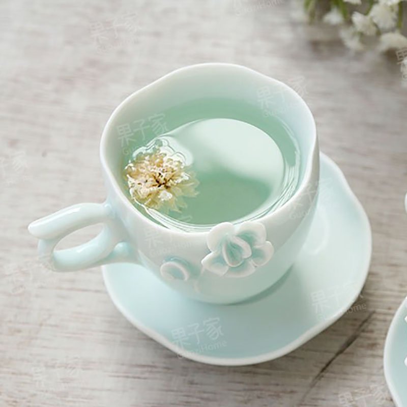 Valentine's Day gift glaze ceramic cup pure hand - made rose carvings ceramic cup ceramic cup