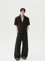 Черный (вверху)