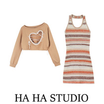 1W hollow heart sweater knitted halter dress womens early autumn sweet hot girl sweater dress two-piece suit BLACK