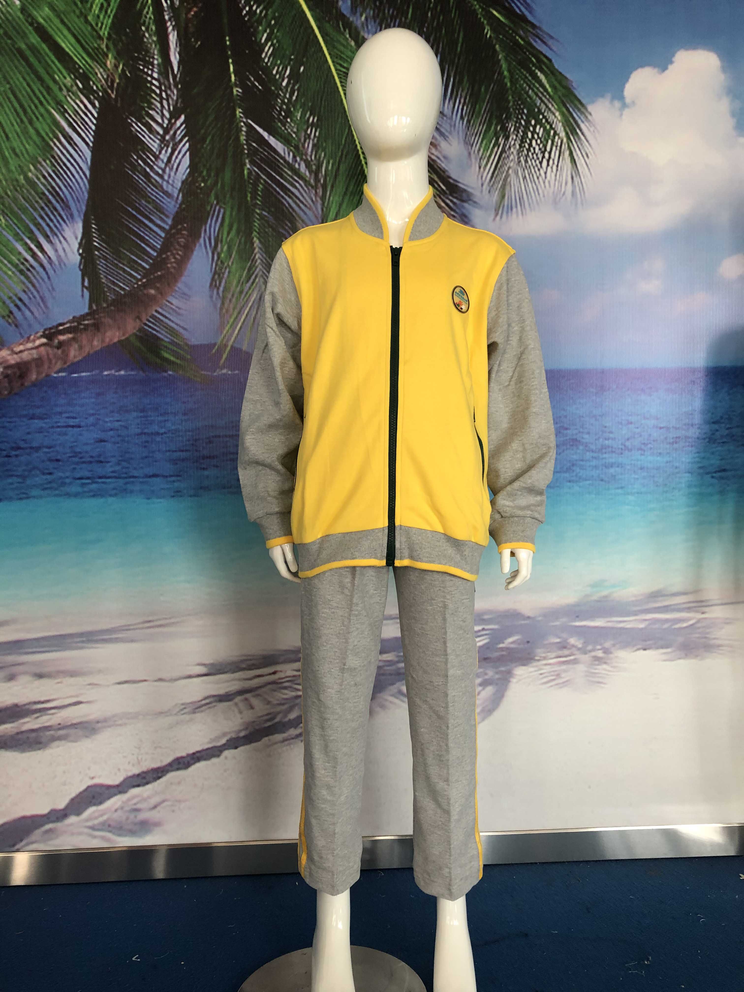 A set of autumn clothes for Taizhou Experimental Primary School