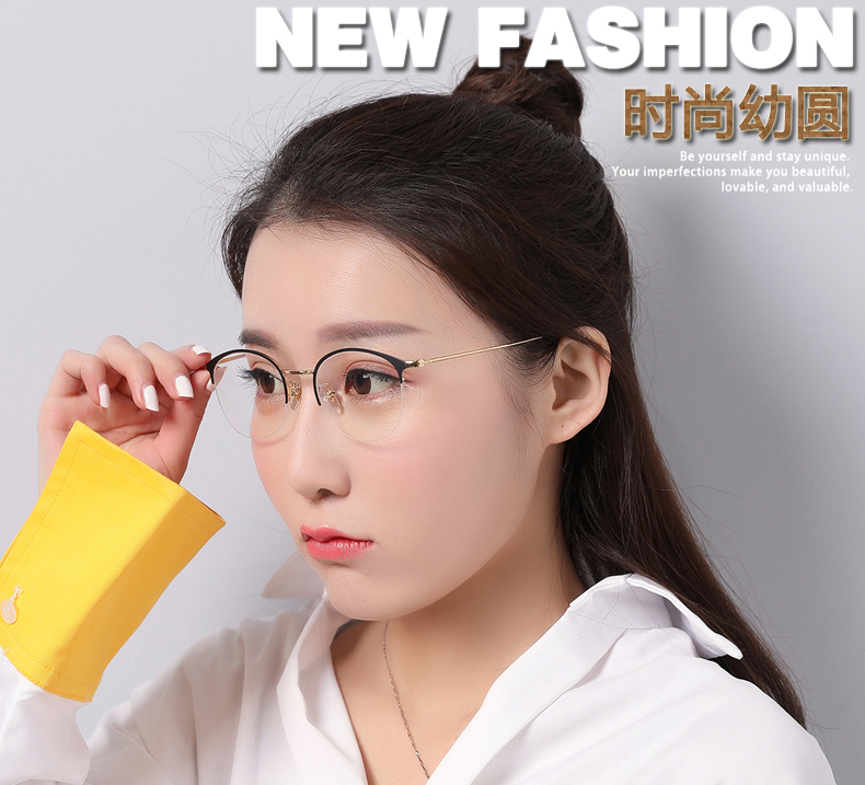 Kính cận thị văn học nữ retro nửa khung kính khung kim loại siêu nhẹ khuôn mặt nhỏ da báo in dây vàng bên hộp nhỏ kính không gọng