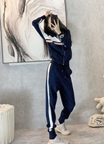 Autumn and winter small fragrant wind salt fried street age reduction temperament light mature wind sister leisure fashion knitting sports two-piece suit