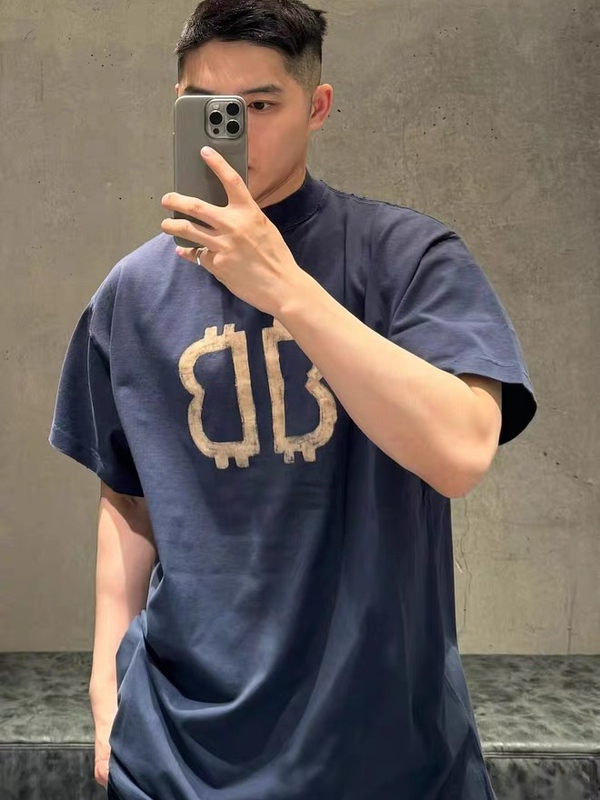 2026 Summer New Trendy Brand Paris Bitcoin Distressed Print Short Sleeve T-Shirt Unisex Loose Couple Half-Sleeve Shirt 2026 Summer New Trendy Brand Paris Bitcoin Distressed Print Short Sleeve T-Shirt Unisex Loose Couple Half-Sleeve Shirt