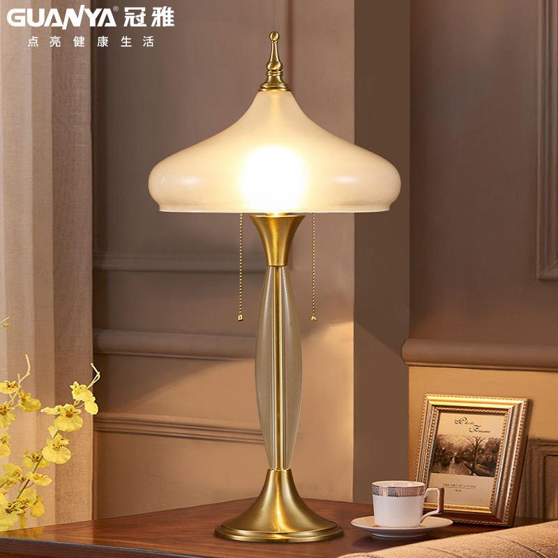 Light luxury all copper table lamp American bedroom bedside warm wedding European luxury living room villa decoration crystal table lamp