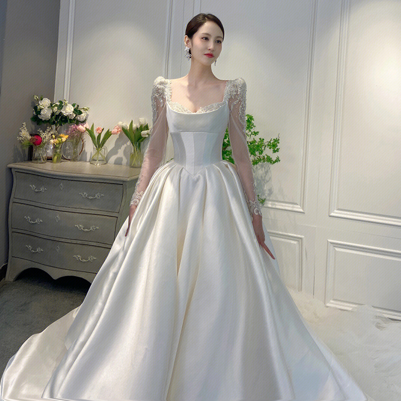 Saton Wedding 2023 New Mainly Mainly Main Gauze Bride Small High -end Heavier Terminal Sleeve Sleeve Sleeve is in the Wind of Fleeing Princess Winter Saton Wedding 2023 New Mainly Mainly Main Gauze Bride Small High -end Heavier Terminal Sleeve Sleeve Sleeve is in the Wind of Fleeing Princess Winter