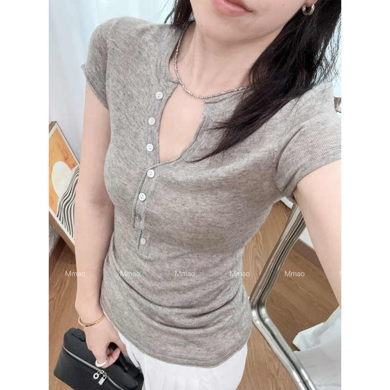 Korean Style V-Neck Single-Breasted Short-Sleeve T-Shirt for Women, Summer 2026 New Henry Collar Age-Reducing Slim-Fit Knit Top, Thin