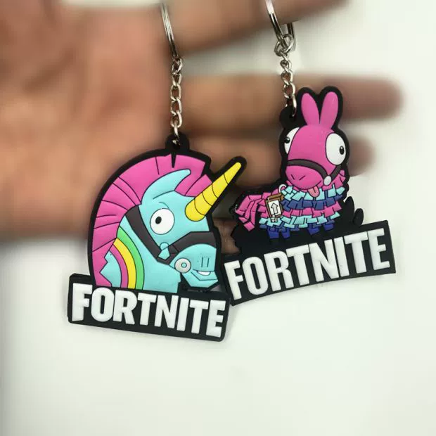 Trò chơi Pháo đài đêm Fortnite Alpaca Kho báu Mặt dây chuyền nhỏ Cỏ bùn Ngựa dễ thương Cao su Keychain - Game Nhân vật liên quan