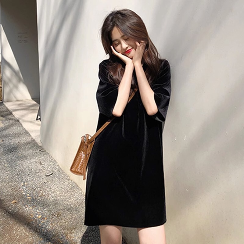 Plus-Size Women's Draped Dress, Summer 2026 New French Style, Tummy-Concealing, Slimming Velvet Black Short Skirt