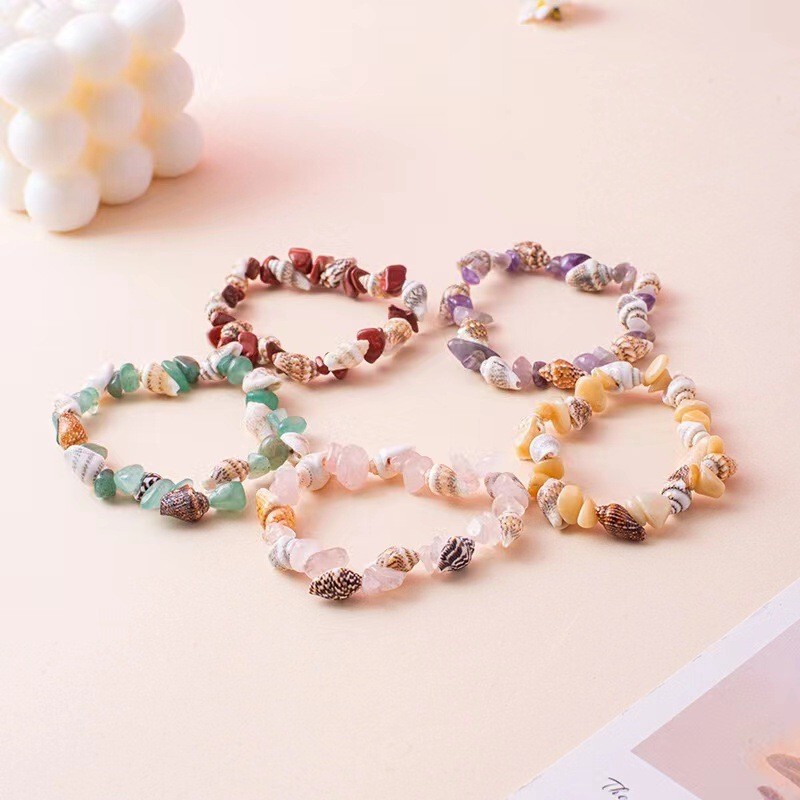 Bohemian Natural Stone High-End Bracelet with Seashell Fragments, Versatile Elastic Cord Beaded Jewelry