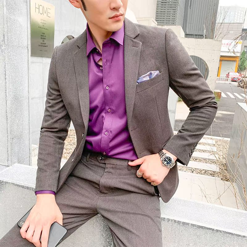 Suit phù hợp với nam giới hai hạt buttoned-up Hàn Quốc phiên bản chú rể chiếc váy sâu cà ri màu trẻ phù hợp với kinh doanh thông thường