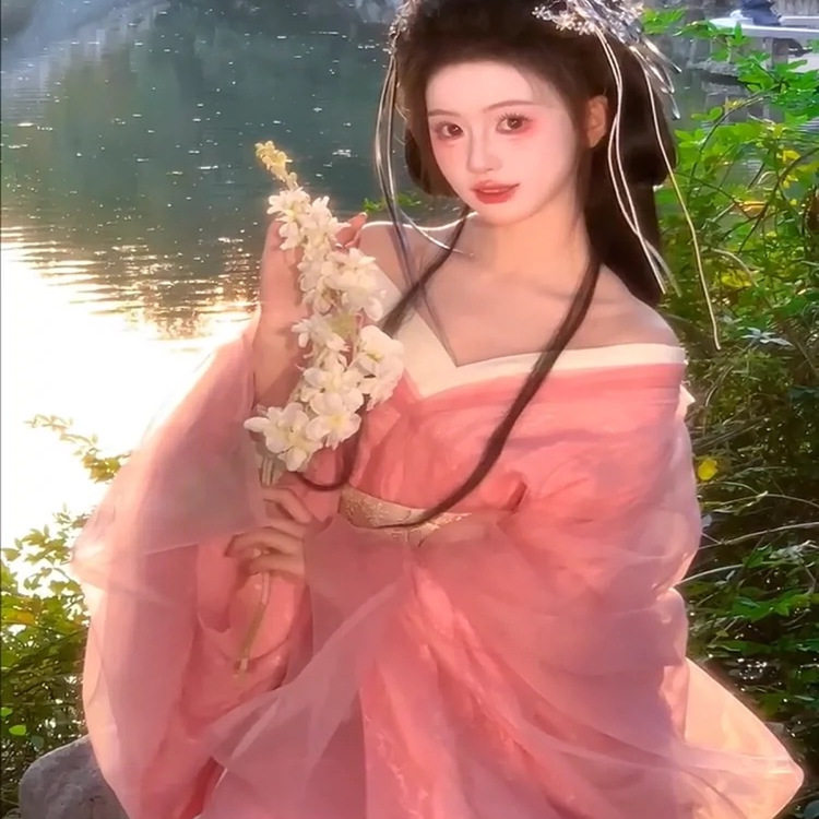 2025新款粉色战国袍汉服女日常仙气蕾丝拖地中国风古装直裾襦裙，美到邻居都来问链接！-汉服连衣裙-淘宝好物网