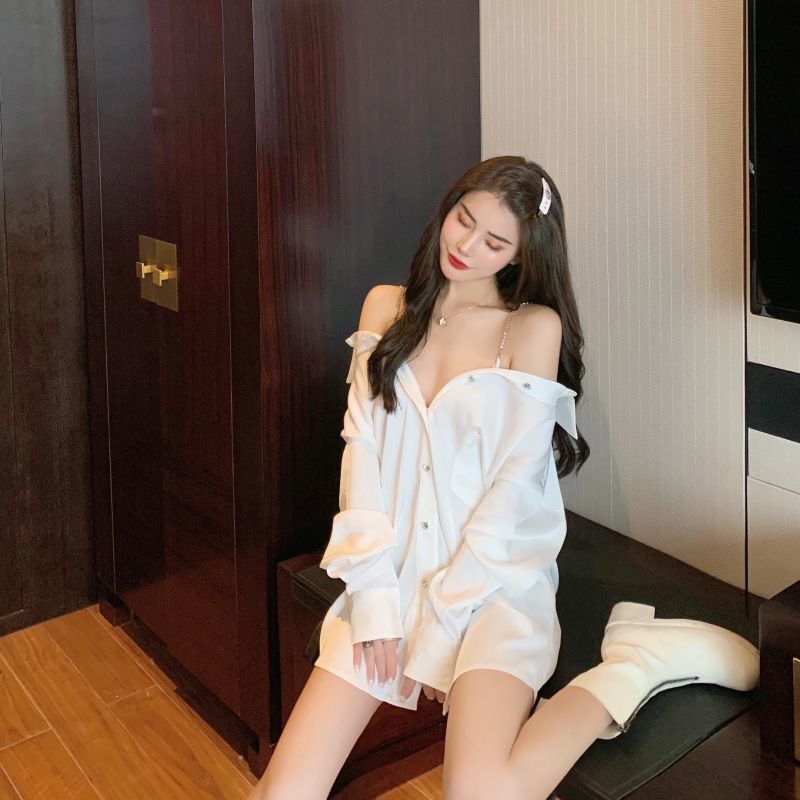 High-End Off-Shoulder Suspender Dress with Chain, Loose Design, Sexy Women's Nightgown, Long Style, Hot-Selling Bestseller