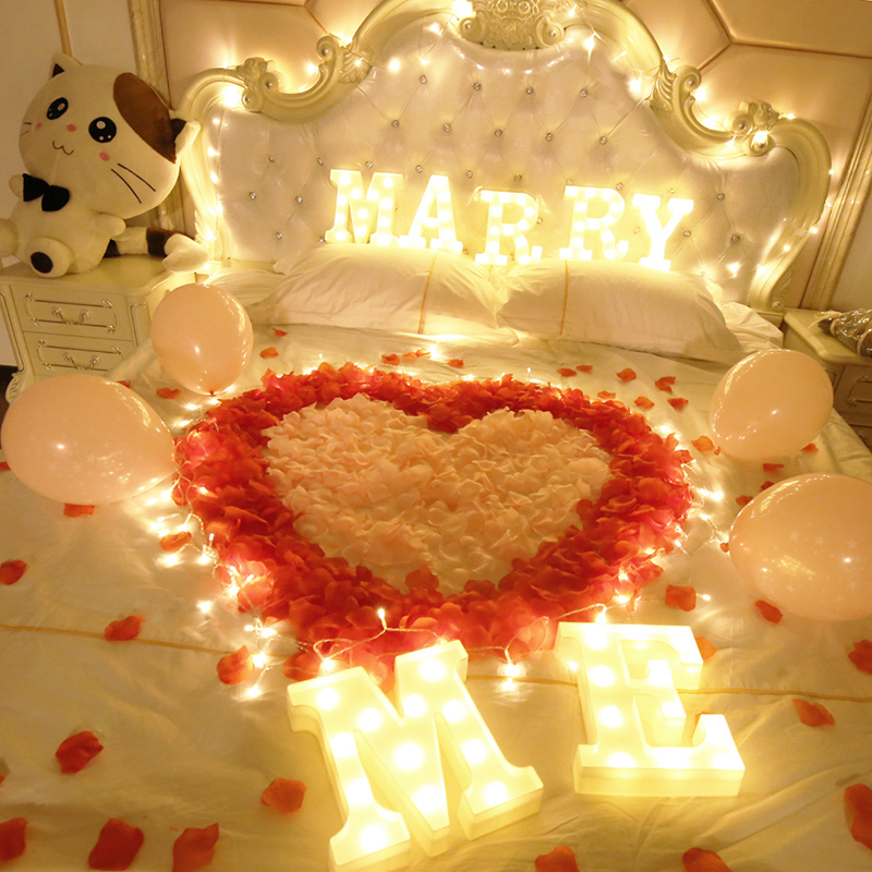 New Year's Eve Birthday Anti-Real Rose Petal Decoration Scene Placement Balloon Romantic Surprise Courtside White