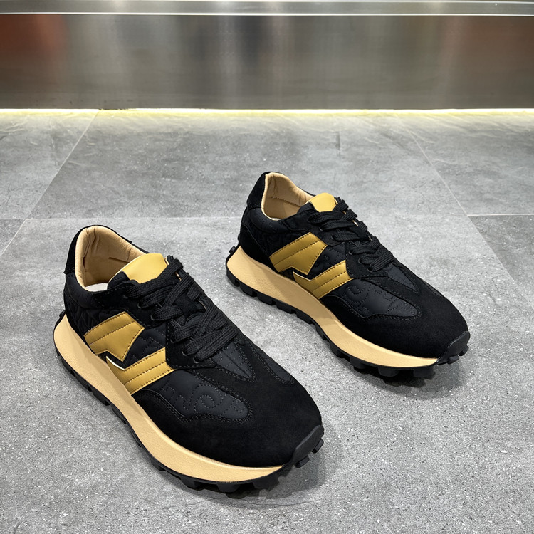 Men's shoes 2022 new autumn and winter leather leather shoes trend hundred thick soles increase shoes low - gang sports casual shoes