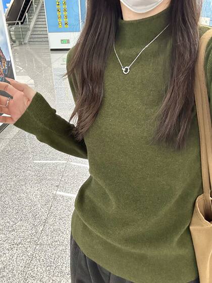 Vintage Green Unique and Beautiful Base Layer Sweater for Women, Autumn and Winter Warm Knit Inner Layer with Stand Collar, Soft and Trendy Top