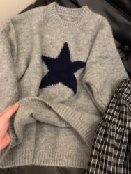 Soft and Cozy Five-Pointed Star Round-Neck Pullover Knit Top for Women, Gray Graffiti Loose Fit Autumn and Winter Lazy College Style Sweater
