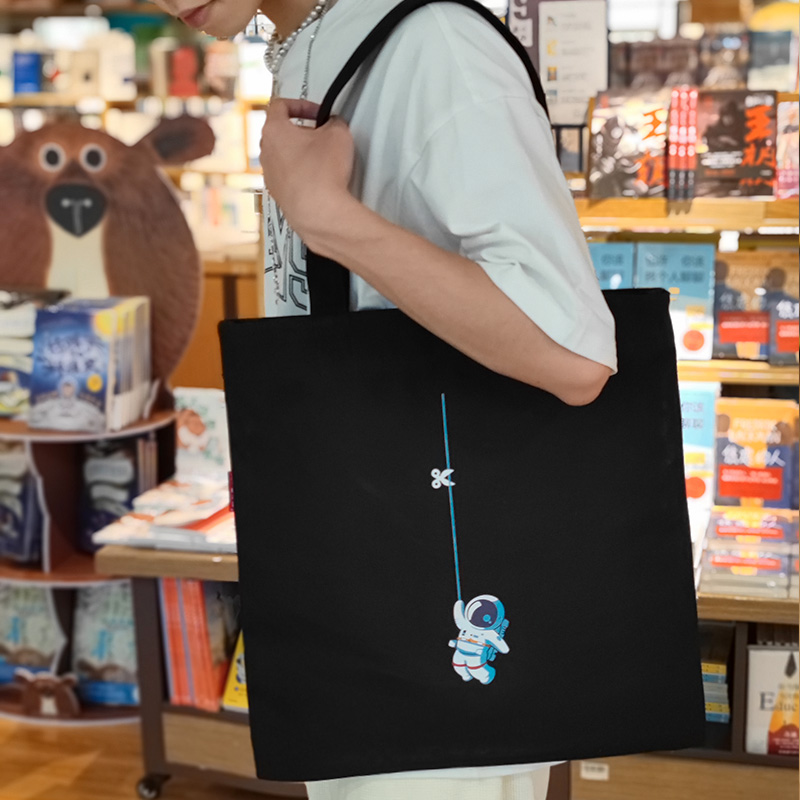 Astronaut Sails Buns Bag Men's Summer Art Large-capacity Students Class Day Department Printed Black Single Shoulder Carry-on Shopping Bags