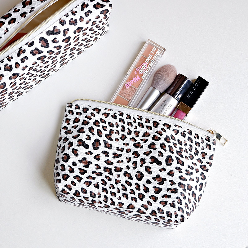 Korea ins small BAO WEN embossed make-up bag Large capacity bag Contained Bag Cashier Bag Travel Carry-on toiletries