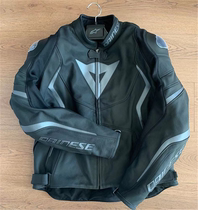 Spot Italy Dennis DAINESE AVRO4 detachable cotton gall titanium alloy shoulder pads leather clothing