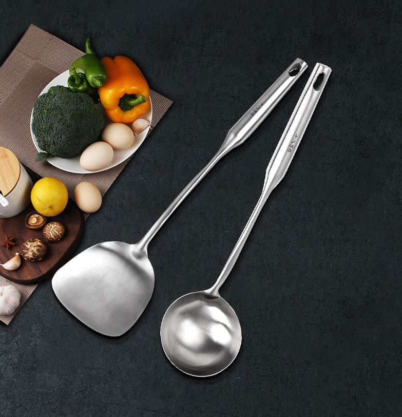 eighteen sub for 304 series Stainless Steel Vegetable Shoveling Home Soup Spoon Pan Spade Egg turner Leaking Scoop Leaking Scoop