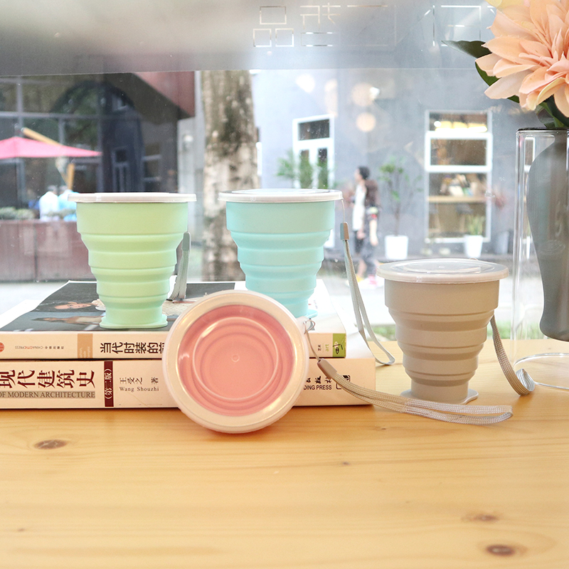Simple folding water cup Travel mini compact cup Telescopic compression silicone portable boiling water mouthwash cup