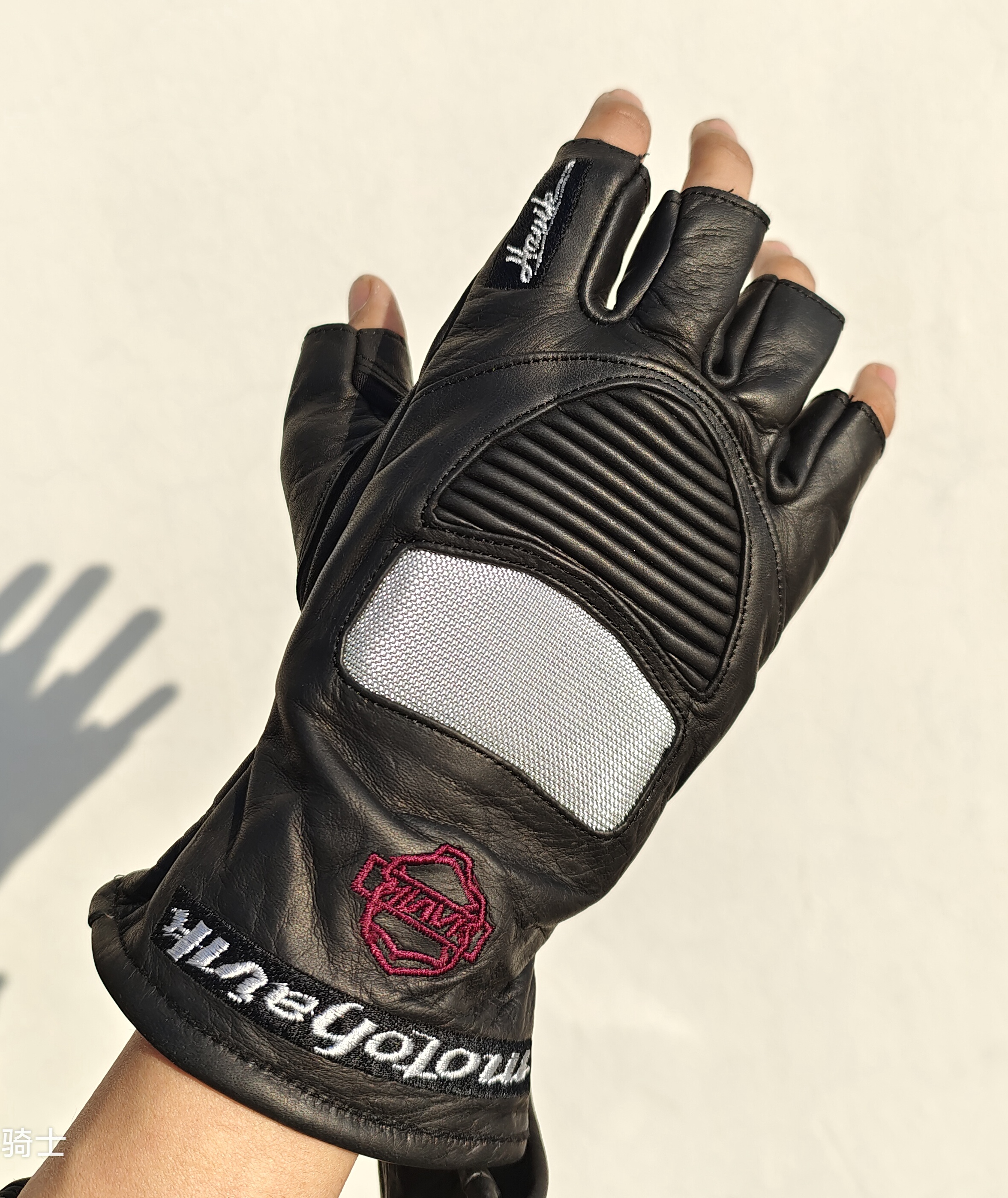 Summer Harley Locomotive Heavy Machine Half Finger short finger Anti-fall gloves Import Mountain Sheep titanium alloy Retro Slow Shock