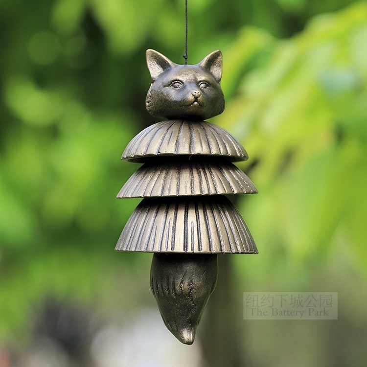 New York Lower City Park Imports Rotation Queen Little Fox Cast Aluminum Fun Wind Bells 
