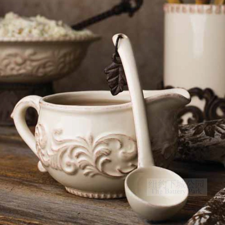 New York Lower City Park Import GGcollection Series via Cast Aluminum Iris Tail Flower Dip Bowl with spoon