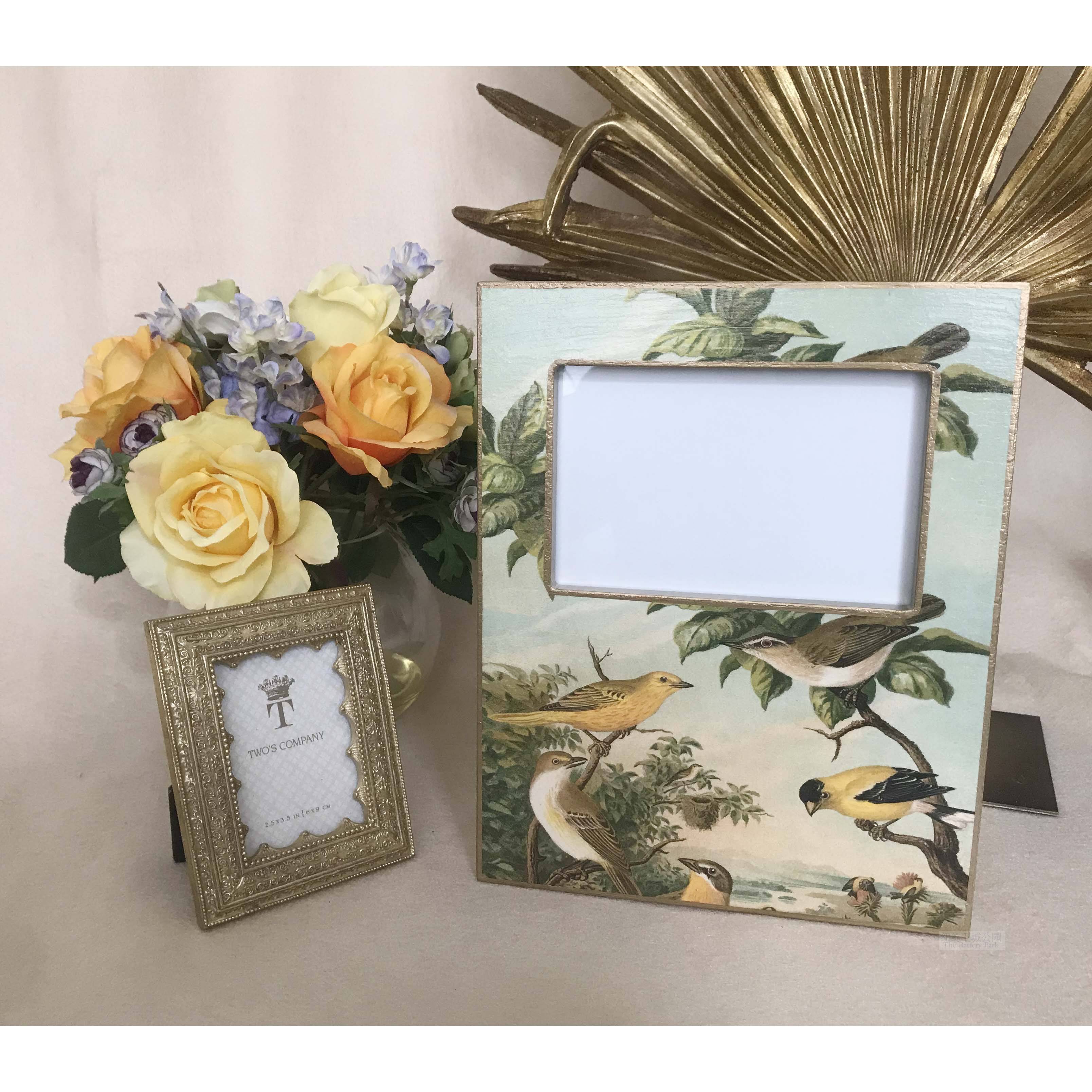 Spot New York Lower City Park Imports U.S. Made Classical Broadbird Garden Hand painted Painted Wooden Board Decorative Photo Frame 