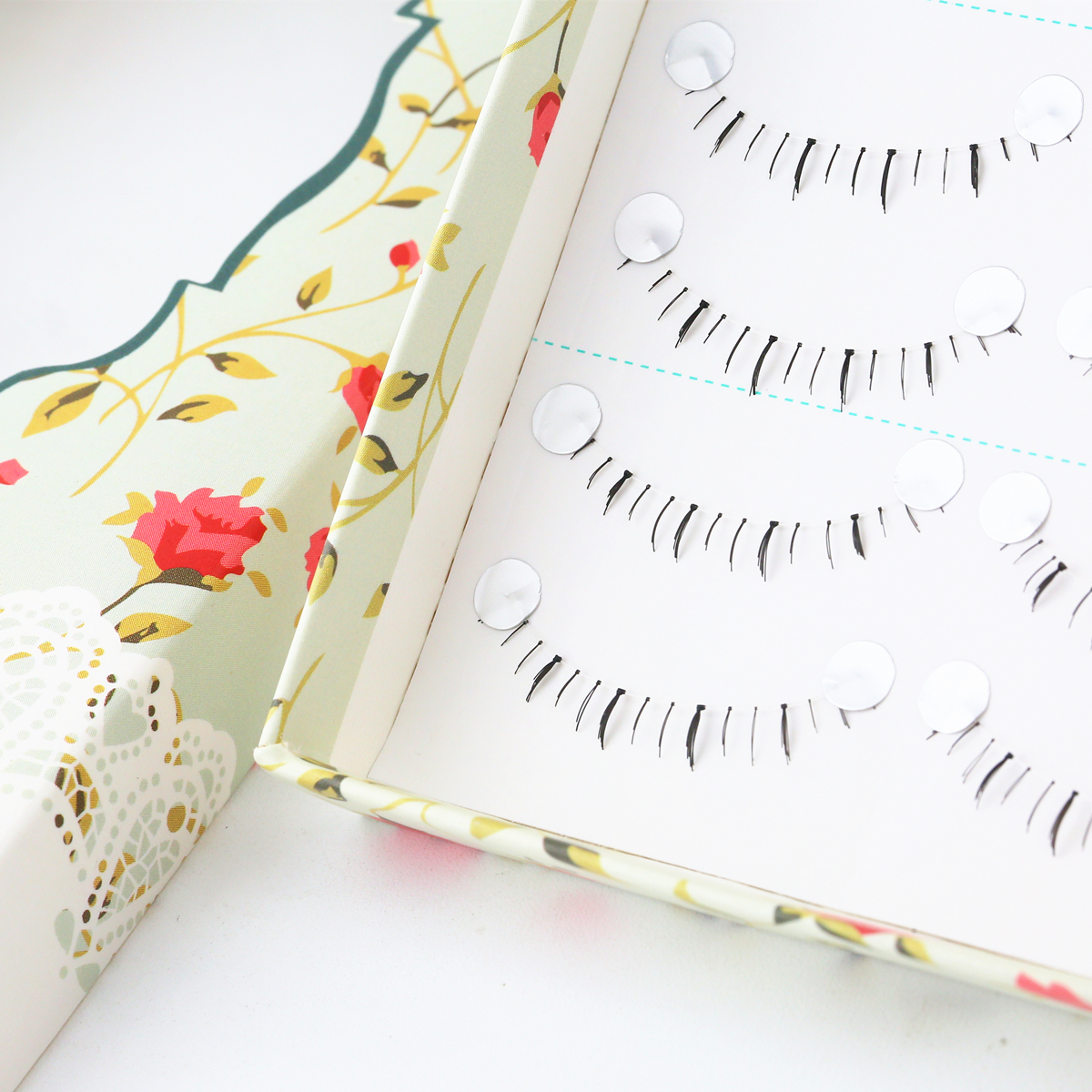 Pineapple Girl Natural Black Lower Eyelashes B02 Soft False Eyelashes Plain Face Beginner Student Japanese 10 Pairs*1 Box