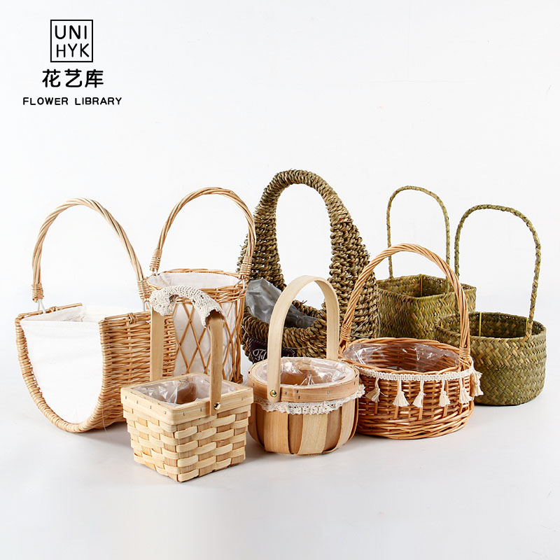 European-style flower basket pastoral rattan wall hanging creative hand-woven flower pot flower arrangement portable small basket retro cute