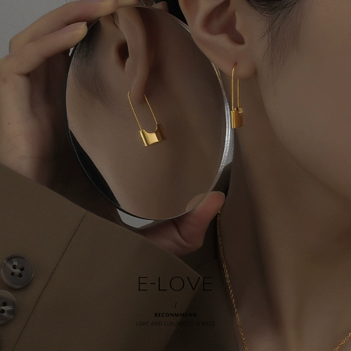 Tide, ретро сексуальная золотая булавка, серьги, простой и элегантный дизайн