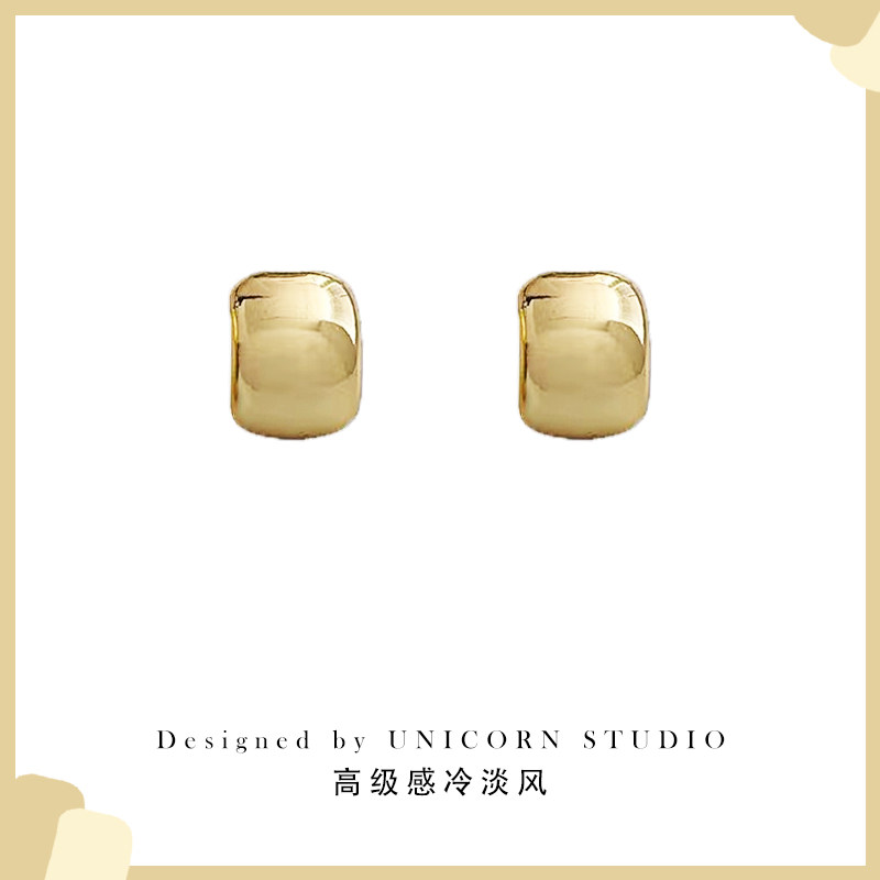 Simple texture glossy metal beanie ear pin small semicircle curved earrings temperament versatile fashion personality earrings - Taobao