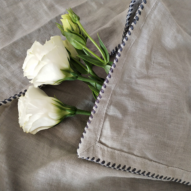 Special price French imported original single packaging full name hard goods Pure linen tablecloth embroidered edge Southern French style napkin