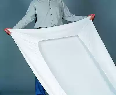 Beautiful one-shoulder French imported raw materials pure linen bed cover antibacterial sweat-absorbing solid color bed cover luxury washed