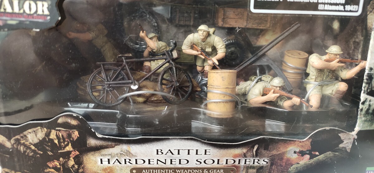 FOV 83303 1 32 British Army Normandy landed in combat group scene package finished bicycle