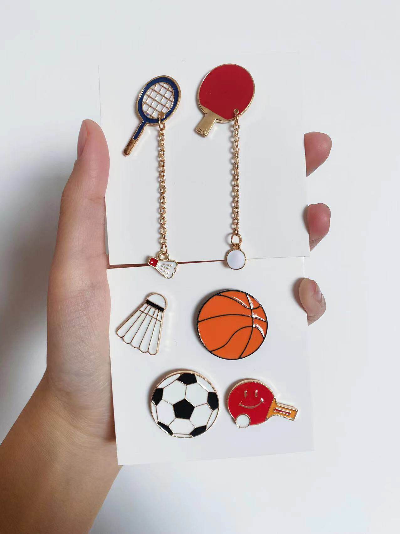 Badminton Badges Metal Football Table Tennis Lovely Day Ensemble Bipin Personality Decorative bag Sport Chest Pin-Taobao