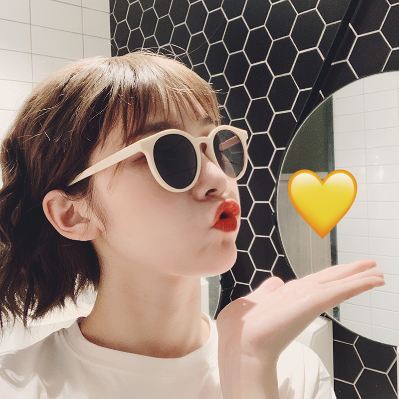 2022 new retro circular polarized sunglasses female tide seaside anti-UV cute small face white sunglasses male