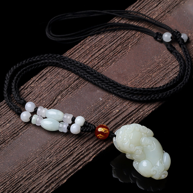 Hetian Jade Pixiu pendant Male female necklace Jade Pichu lucky transfer couple Overlord Pixiu pendant