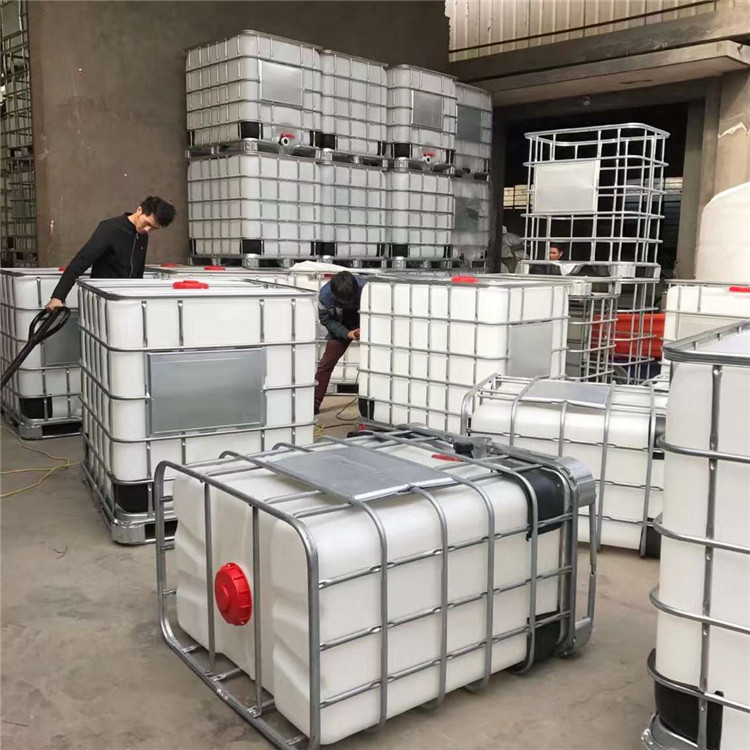 Nhà sản xuất container cung cấp các thùng kiloliter mới làm bằng nhựa PE thực phẩm và ống mạ kẽm. - Thiết bị nước / Bình chứa nước can 50 lít