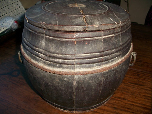 Old Phoebe bucket a