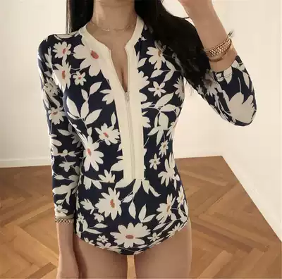 Korean long-sleeved swimsuit female print one-piece casual surfing sunscreen quick-drying conservative thin student hot spring swimsuit