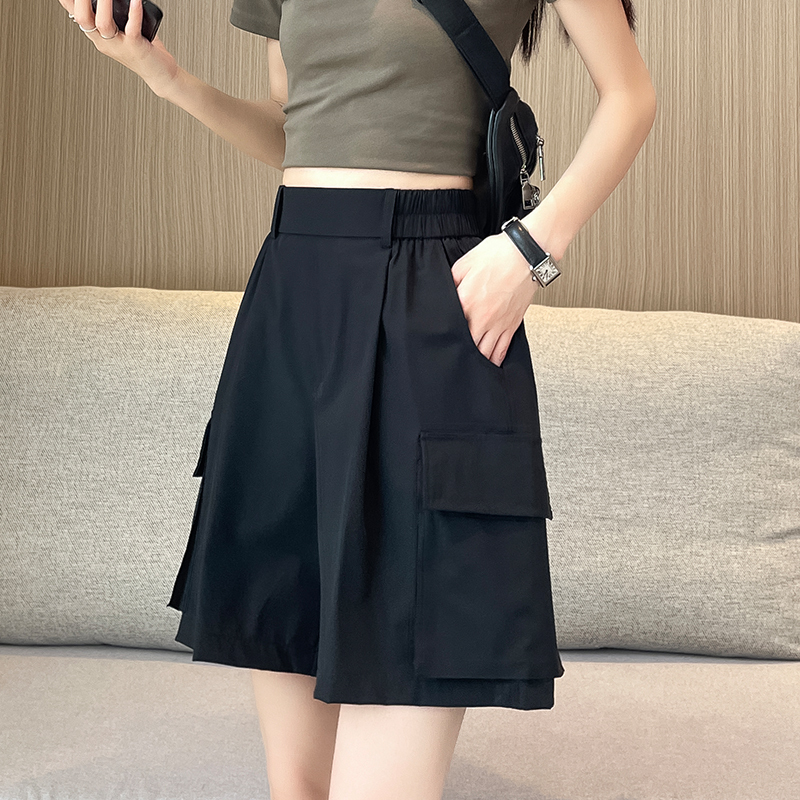 High-End Summer Thin Ice Silk Work Shorts for Women, Loose-Fitting Five-Point Shorts, High-Waisted Slimming Casual Shorts with Elastic Waistband