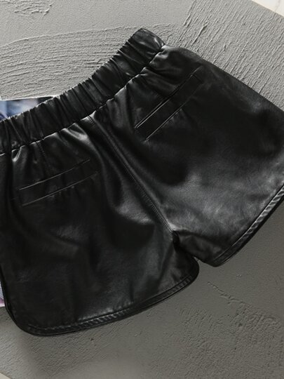 Women's Leather Shorts Spring 2026 New Fashion Korean Style Black Petite Slimming Pu Leather Loose Outerwear Boot Shorts