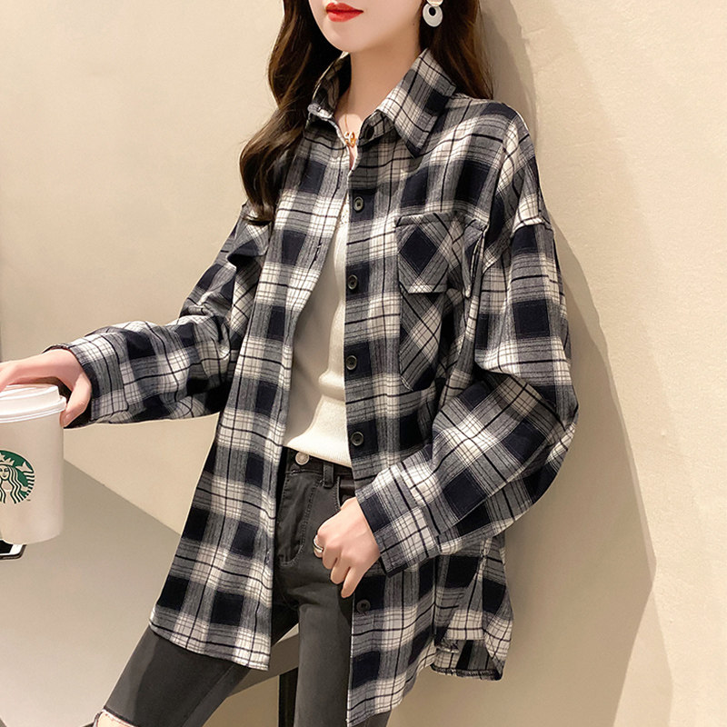Plaid shirt women's mid-length autumn 2021 new western style loose jacket top net red retro shirt tide
