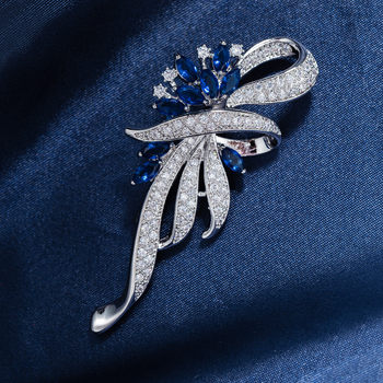 Violet Star Light Luxury Brooch High-End Women's Exquisite Brooch Suit Pin 2025 Birthday Gift