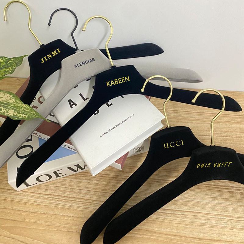 Kabi women's clothing store velvet coat clip custom pants anti-slip black wide shoulder plastic can not afford drum coat hang