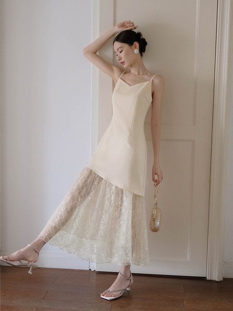 Xxning French-Style Lace Patchwork Waist-Cinching Spaghetti Strap Long Dress for Women, New Autumn Fairy-Like Elegant Dress