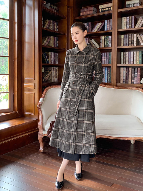 XXNING American retro large lapel plaid woolen coat for women autumn and winter new style waist slimming woolen coat