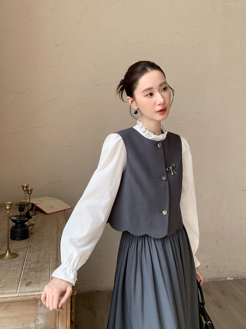 Xxning French Court Style Bow-Decorated Vest and Skirt Set, Feminine, Slimming and Fashionable Two-Piece Set